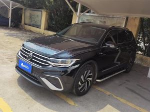 volkswagen tiguan l 2023 Petrol