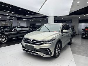 volkswagen tiguan l 2023 Petrol
