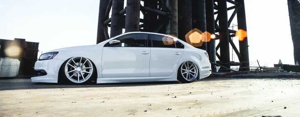 The Evolution Of The Automobile Sector: From Traditional To Electric.