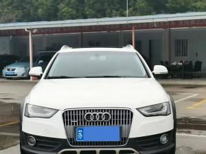 Audi  2012 Petrol