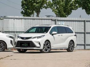 toyota granvia 2023 Hybrid