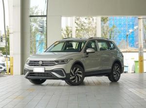 volkswagen tiguan l 2023 Petrol