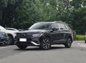 volkswagen tiguan l 2023 Petrol