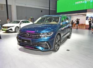 volkswagen tiguan l 2023 Petrol