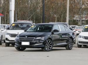 skoda superb 2023 Petrol