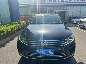volkswagen touareg 2017 Petrol
