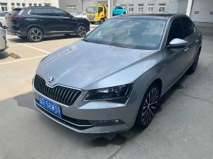skoda superb 2017 Petrol