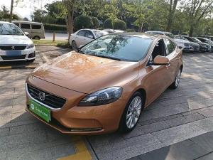 volvo v40 2014 Petrol