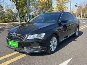 skoda superb 2018 Petrol