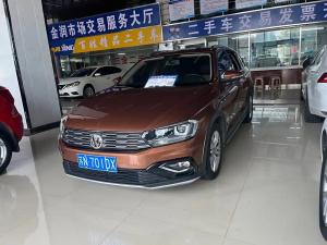 volkswagen c-trek 2018 Petrol