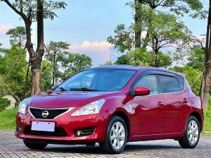 nissan  tiida 2013 Petrol