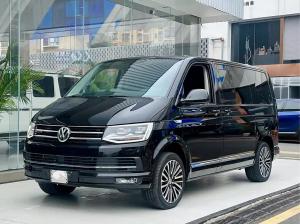 volkswagen multivan 2018 Petrol