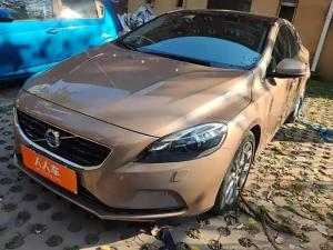 volvo v40 2014 Petrol