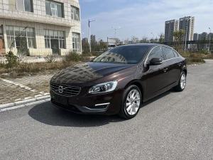 volvo s60 2017 Petrol