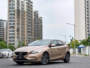 volvo v40 2016 Petrol