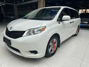 toyota sienna 2017 Petrol