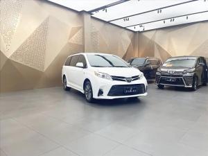 toyota sienna 2020 Petrol