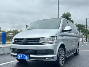 volkswagen multivan 2018 Petrol