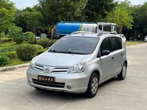 nissan livina 2010 Petrol