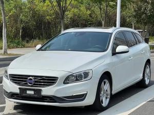volvo v60 2017 Petrol