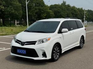 toyota sienna 2019 Petrol