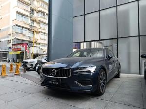 volvo v60 2023 Hybrid