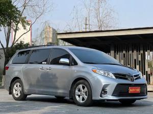 toyota sienna 2018 Petrol