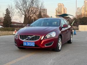 volvo v60 2013 Petrol