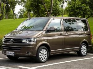 volkswagen multivan 2013 Petrol