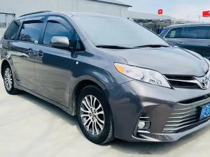 toyota sienna 2019 Petrol