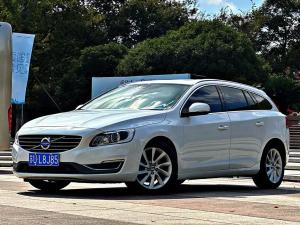 volvo v60 2015 Petrol