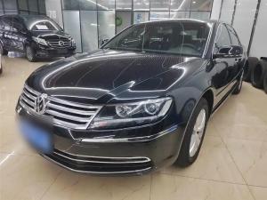 volkswagen phaeton 2015 Petrol