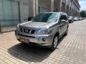 nissan x-trail 2010 Petrol