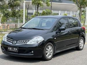 nissan  tiida 2010 Petrol