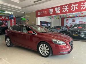 volvo v40 2014 Petrol