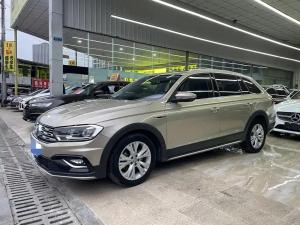 volkswagen c-trek 2018 Petrol