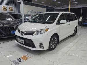 toyota sienna 2017 Petrol