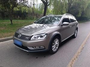 Volkswagen  2015 Petrol