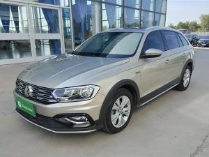 volkswagen c-trek 2018 Petrol