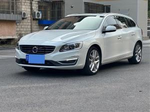 volvo v60 2018 Petrol