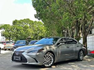 lexus es 2021 Hybrid