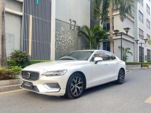 volvo s60 2023 Hybrid
