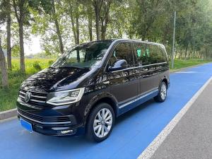 volkswagen multivan 2017 Petrol