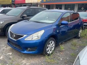 nissan  tiida 2012 Petrol