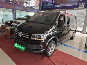 volkswagen caravelle 2018 Petrol