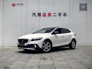 volvo v40 2015 Petrol