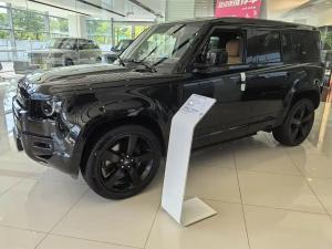 land rover defender 2024 Petrol