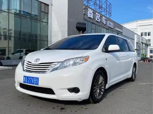 toyota sienna 2015 Petrol