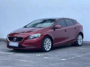 volvo v40 2013 Petrol