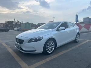 volvo v40 2014 Petrol